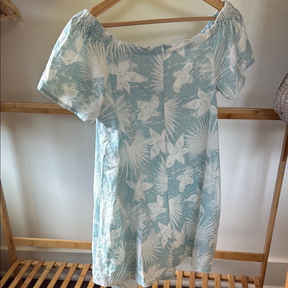 Hurley Blue and White Floral Dress